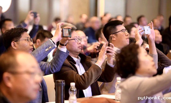 2026年的世界杯·世界杯男主持人全新ZR110-160系列无油螺杆压缩机