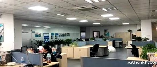 2026年的世界杯·世界杯男主持人,低碳减排的行动派